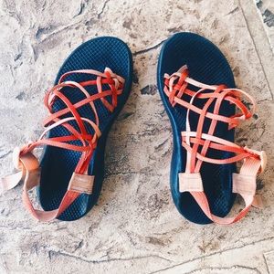 Women’s Chacos Z3